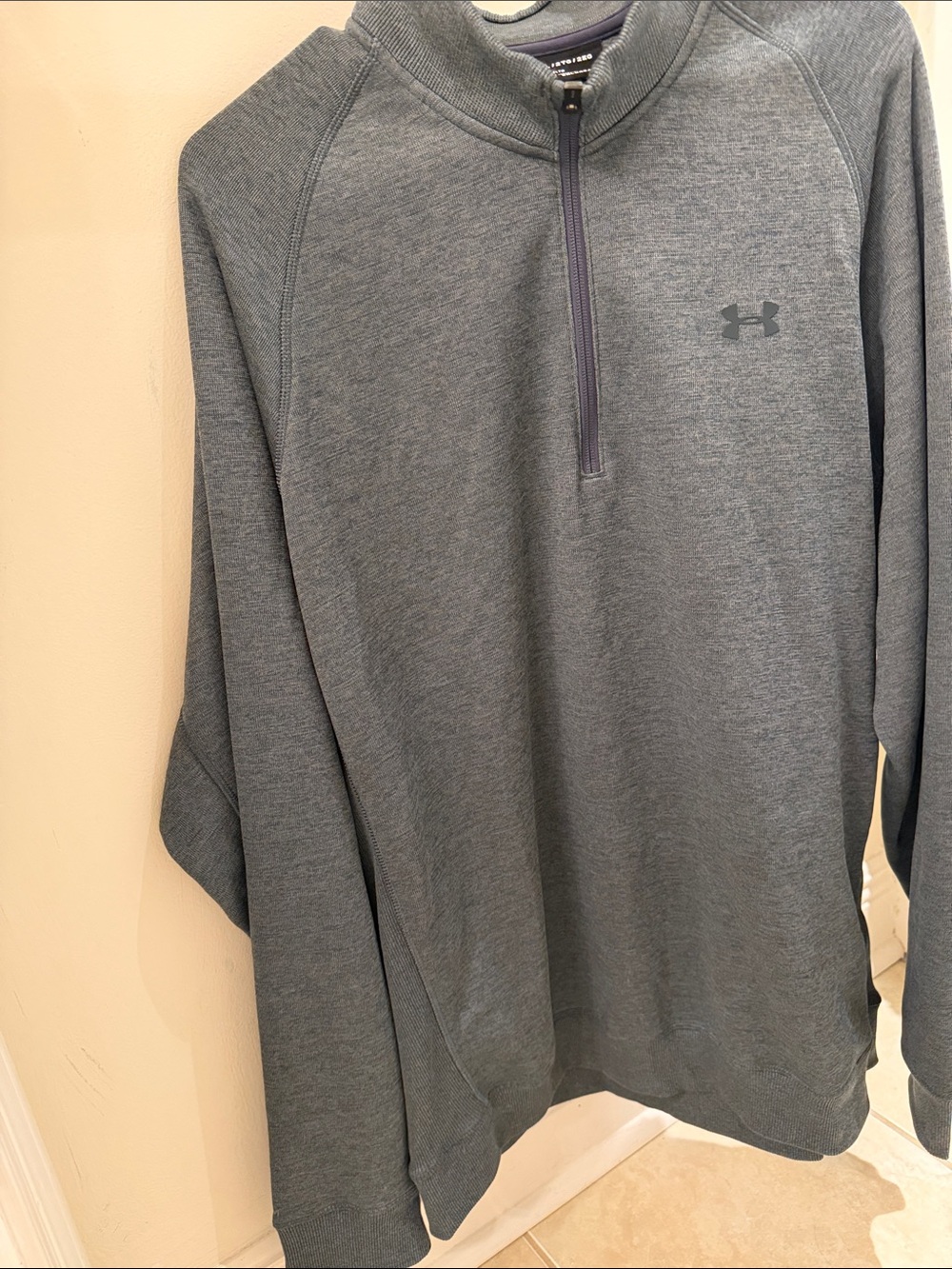 Under Armour Men's Heather Gray Quarter-Zip Pullover